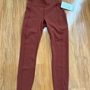 NWT! Women’s Lululemon Invigorate HR Tight 25”. Sz 6 Leggings. Brown/Rust - DKTE